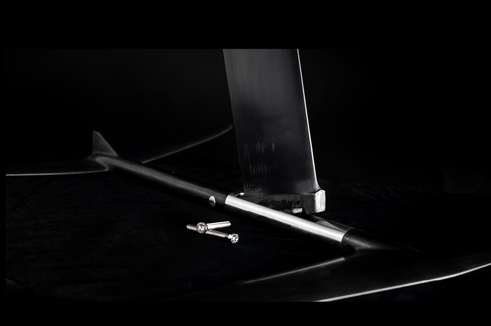Picture 2: An intelligent mix of materials is our solution to create the most rigid connection between the individual components of the hydrofoil.