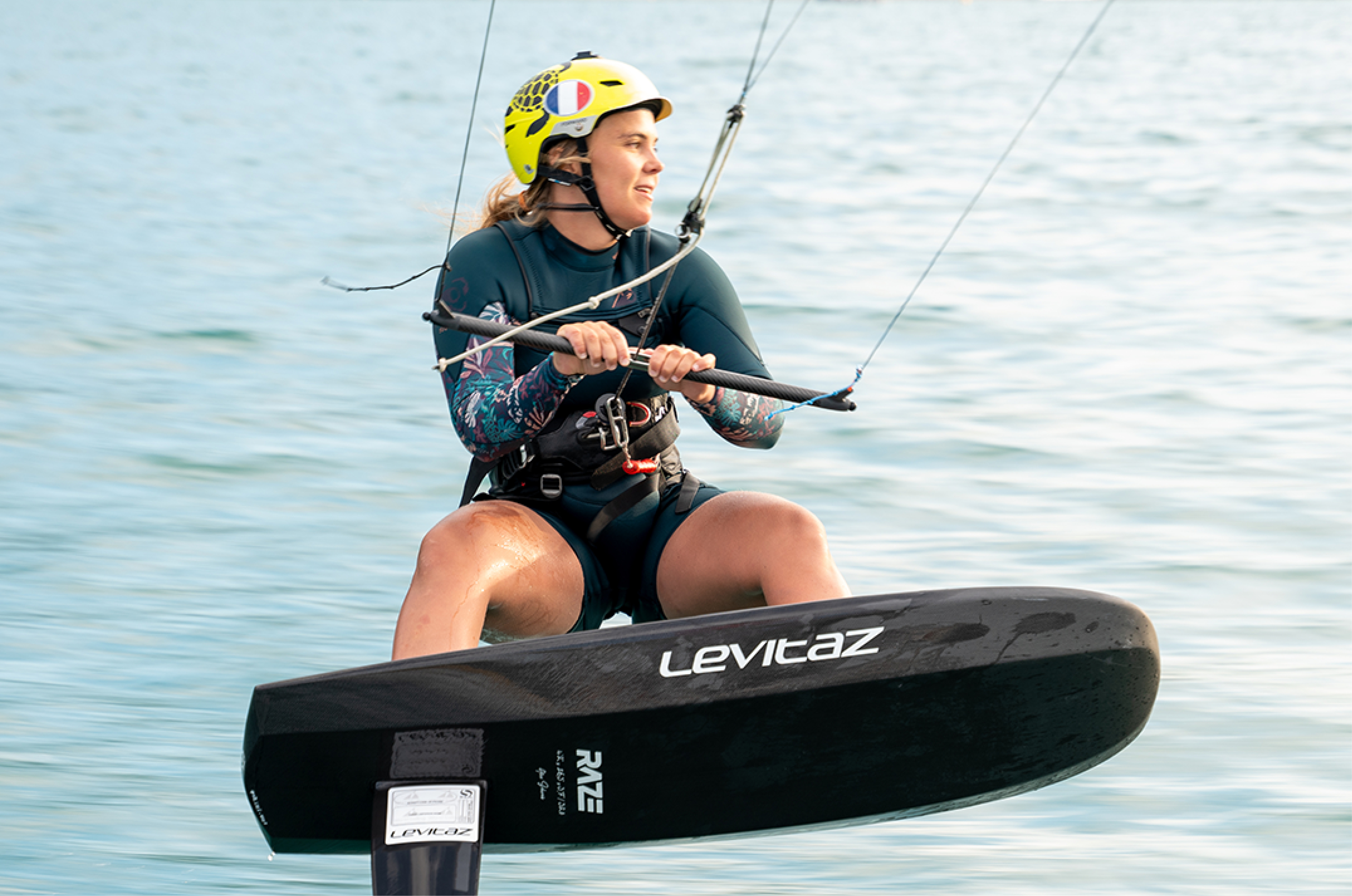 Formula Kite World Champion Jessie Kampman (NED) on the R6 Race Series at Lac de Serre-Ponçon in France.