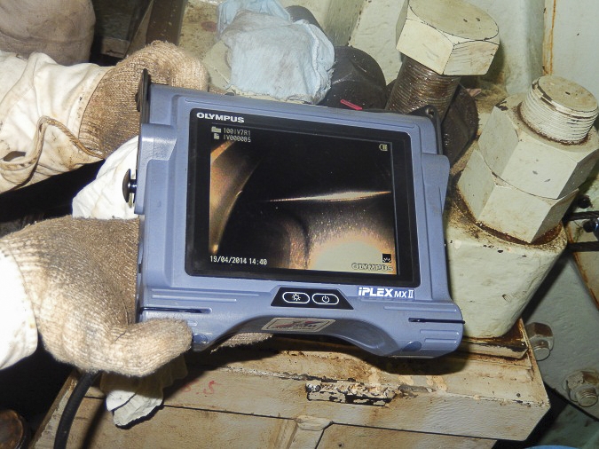 Service of the geislinger crp coupling on board the VLCC with an endoscope